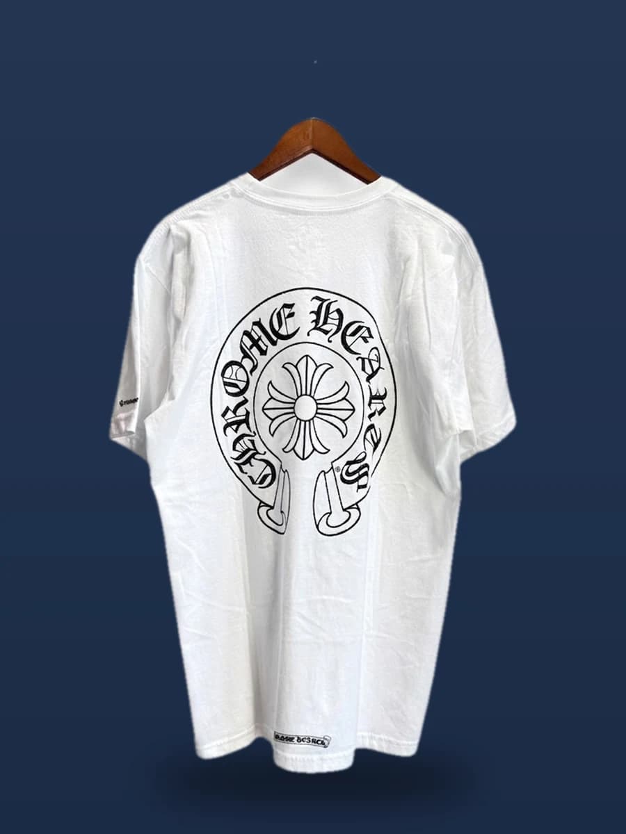 起福堂で実際にお買取りした白のTシャツ(バックプリント)